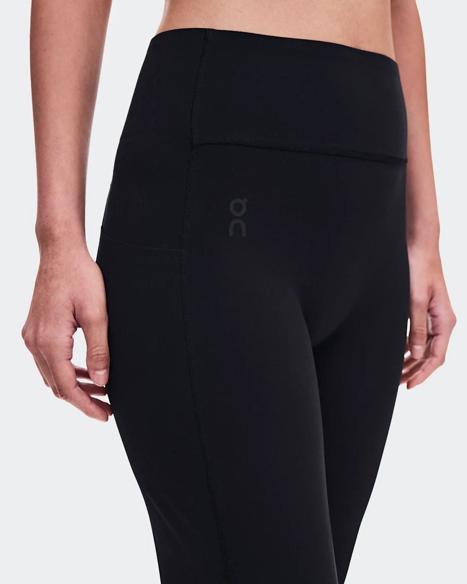 On Studio Flared Pants 32" Black Feminino