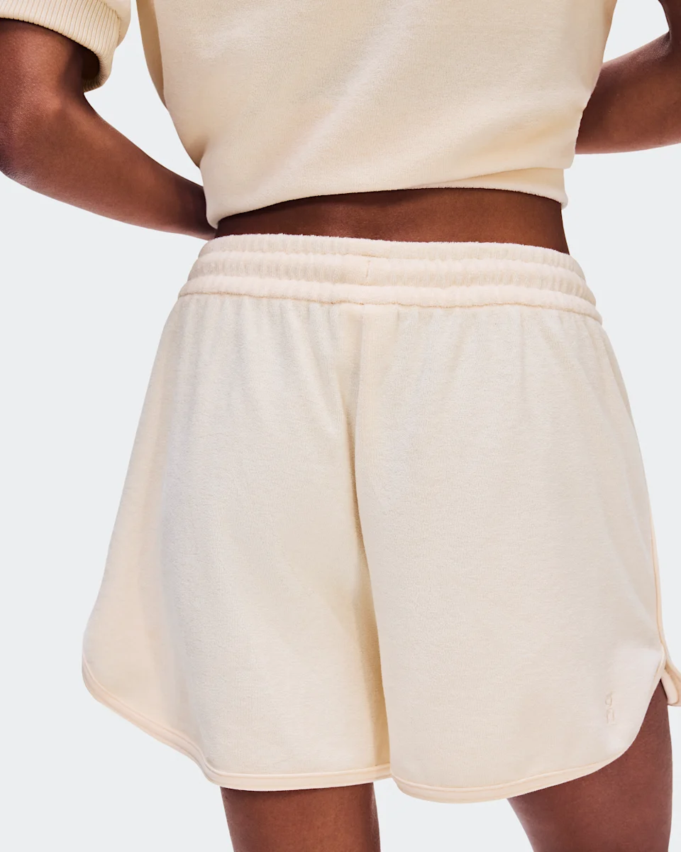 On Courtside Shorts Terry Chantilly Feminino
