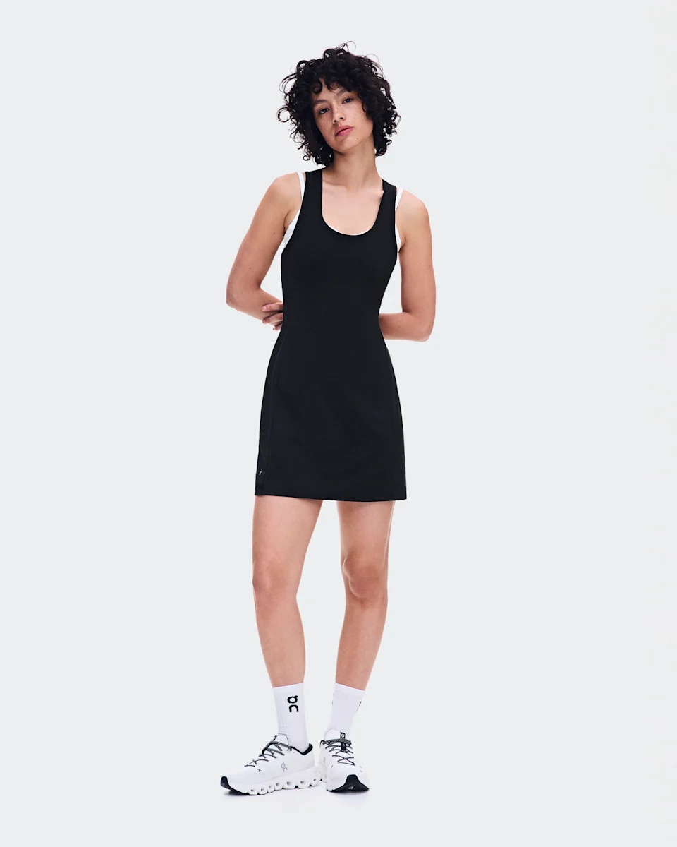 On Studio Dress Black Feminino – Treinos de baixa intensidade, uso diário