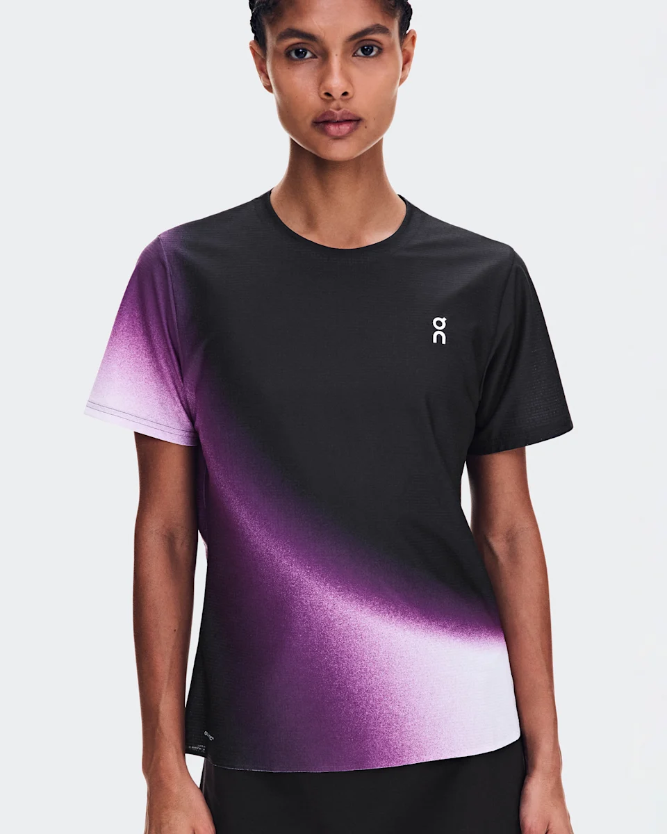 On Court-T Swing Black & Cassis Feminino