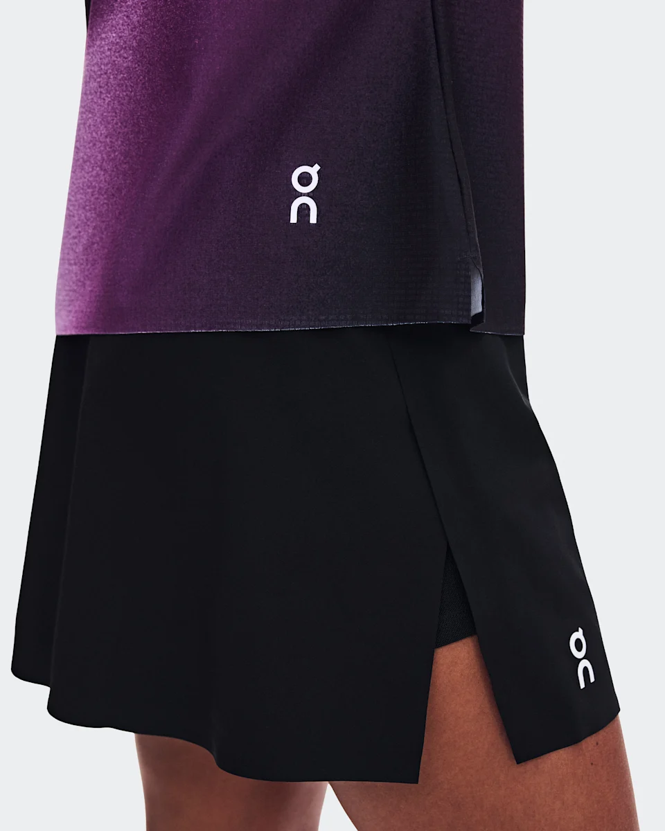 On Court-T Swing Black & Cassis Feminino