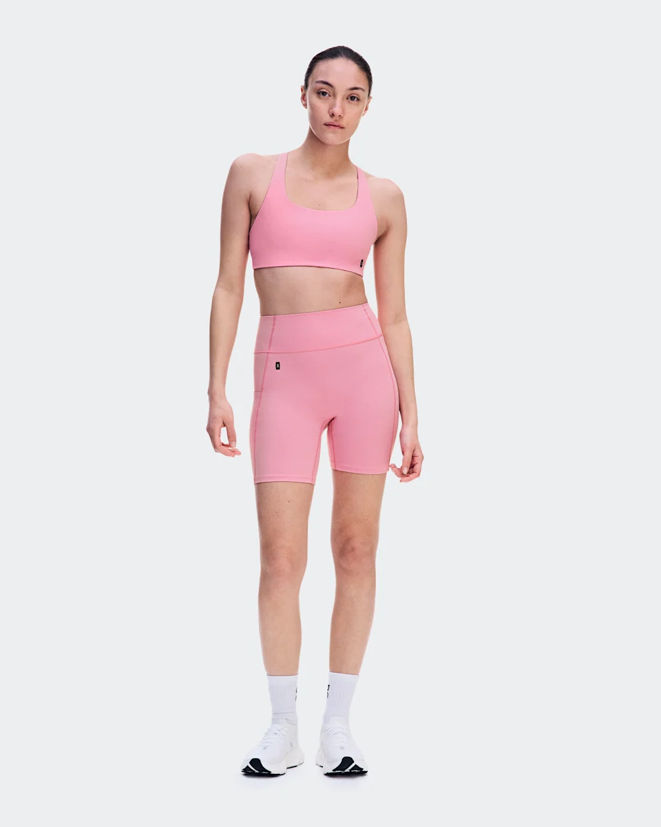 On Studio Leggings Short 6" Magnolia Feminino – Treinos de baixo impacto