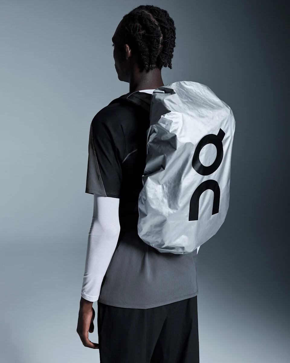 On Speed Pack 24L Elite Black & Magnet