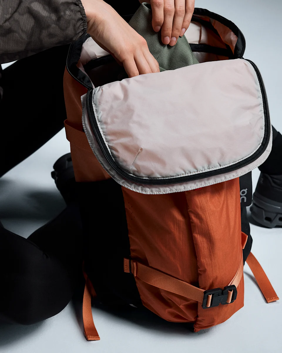 On Speed Pack 24L Elite Desert Glow