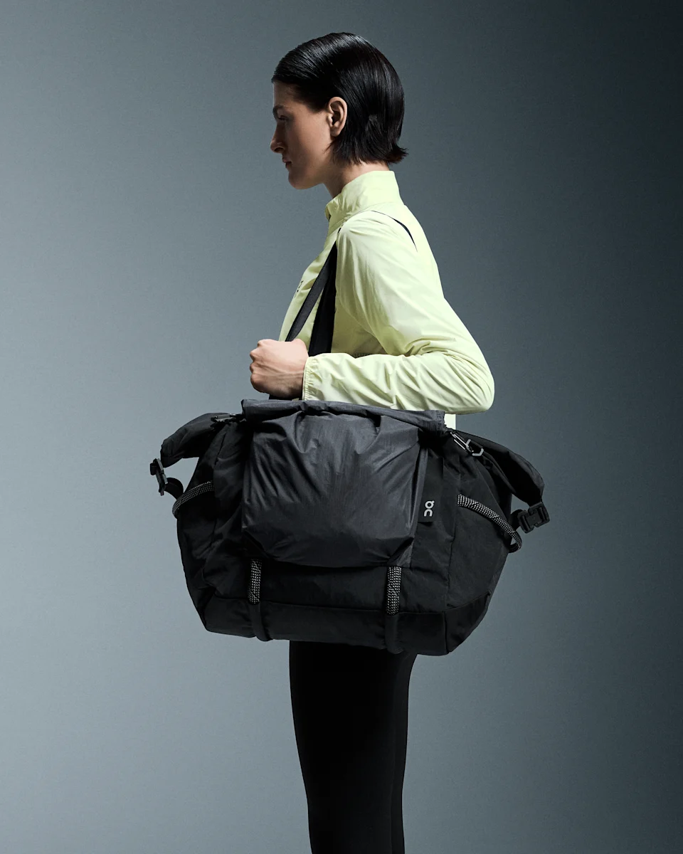 On Track Pack 40L Elite Black & Magnet