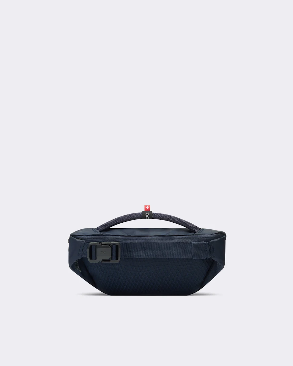 On Waist Pack 2L Lite Navy