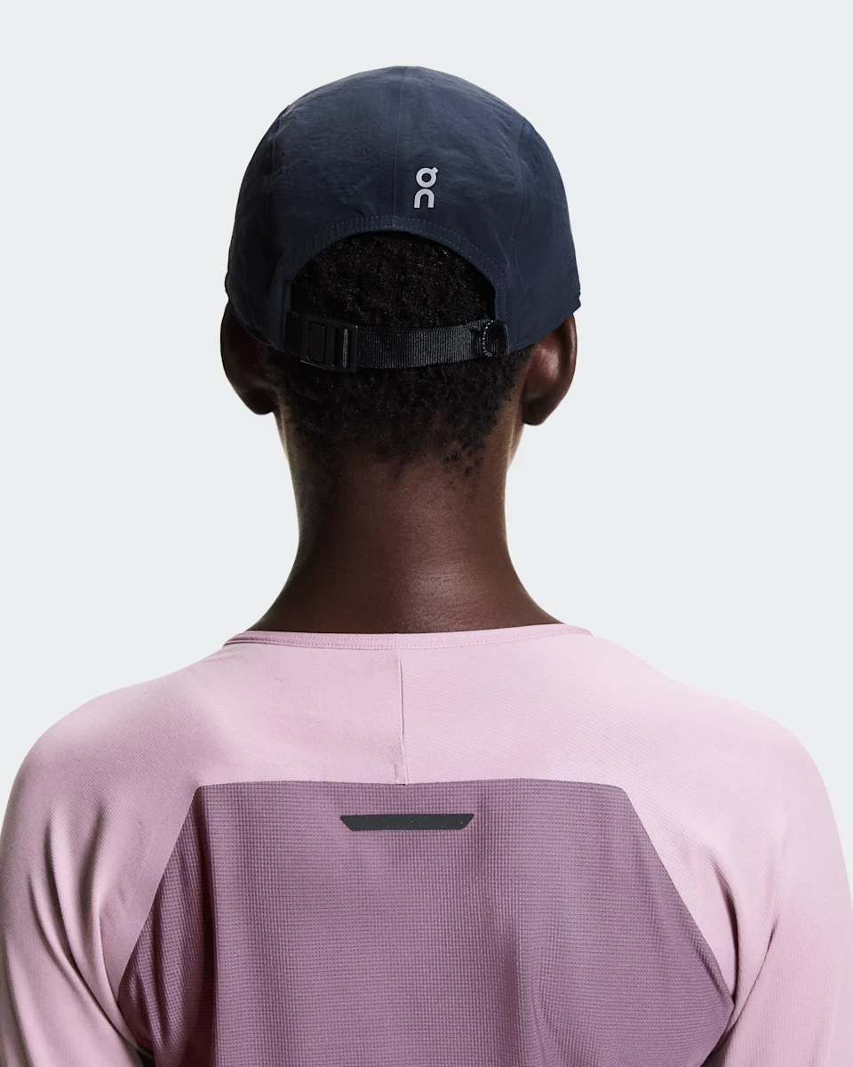 On Performance Cap Navy