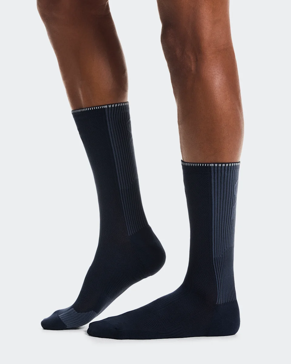 On Performance Run Sock High Navy & Navy