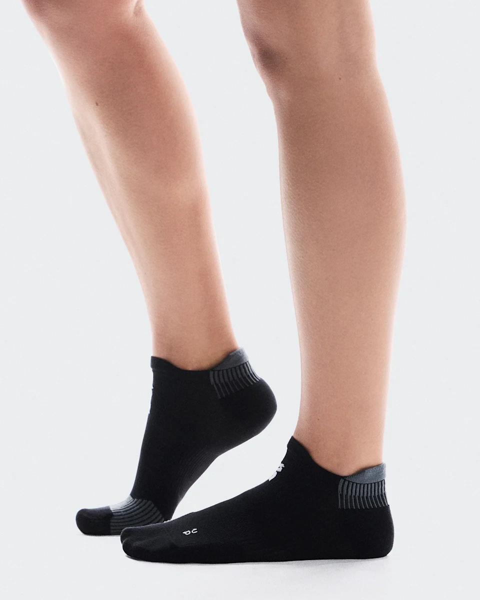 On Performance Run Sock Low Black & Eclipse