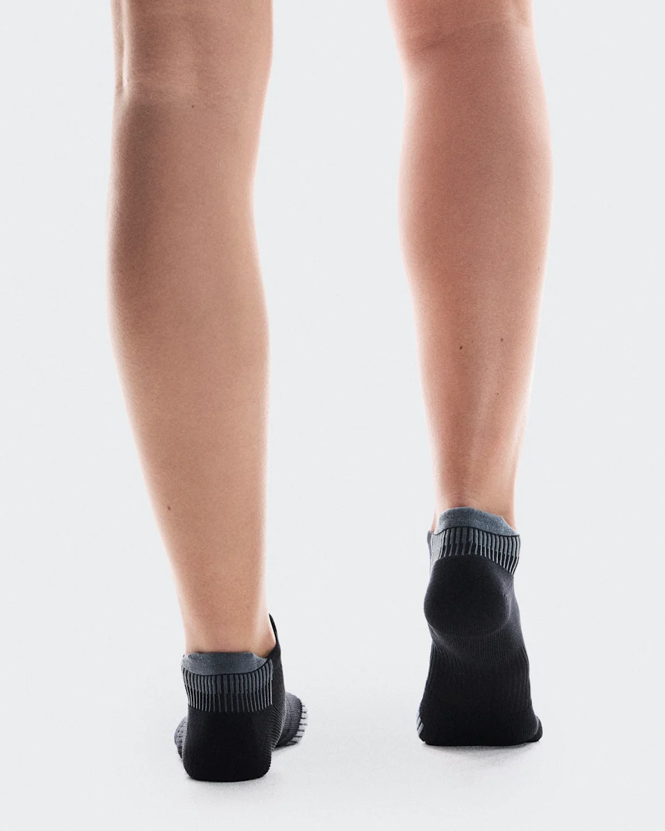 On Performance Run Sock Low Black & Eclipse