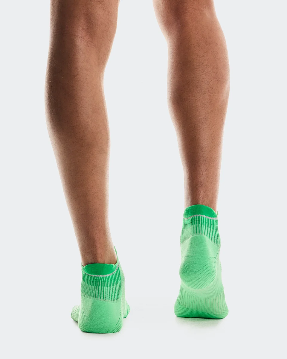 On Performance Run Sock Low Honeydew & Parsley 