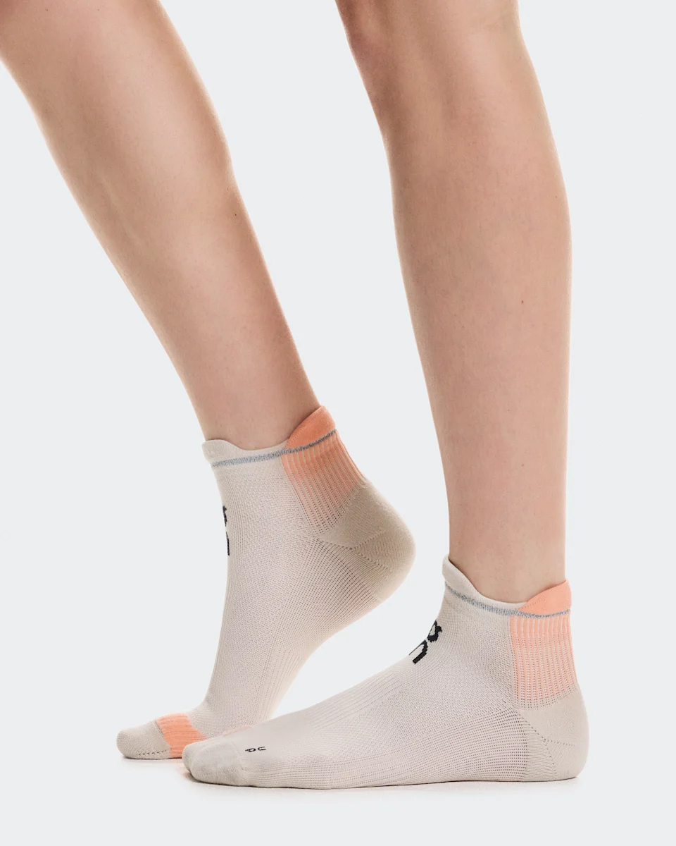 On Performance Run Sock Low Pearl & Sunstone