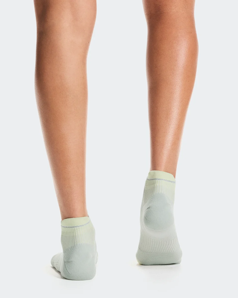 On Performance Run Sock Low Tin & Lemonade