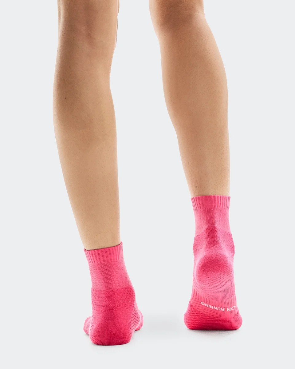 On Core Run Sock Mid 2P Flame & Pink