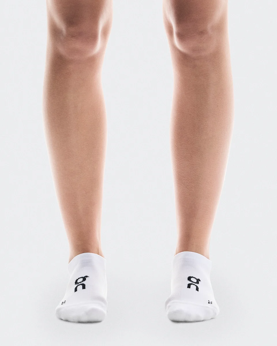 On Core Run Sock Low 2P White Unissex – Corridas diárias, respirável, acolchoada