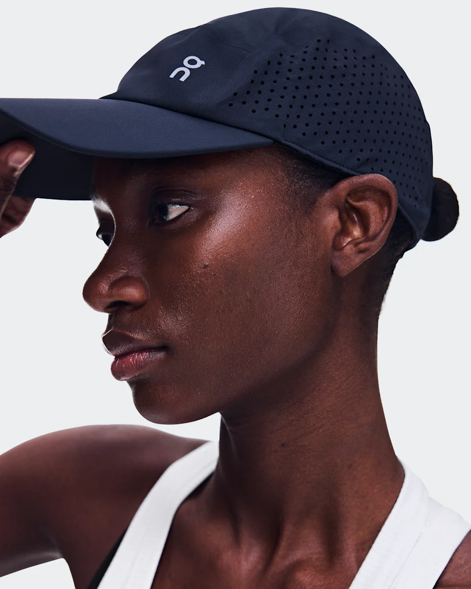 On Lightweight Cap Navy