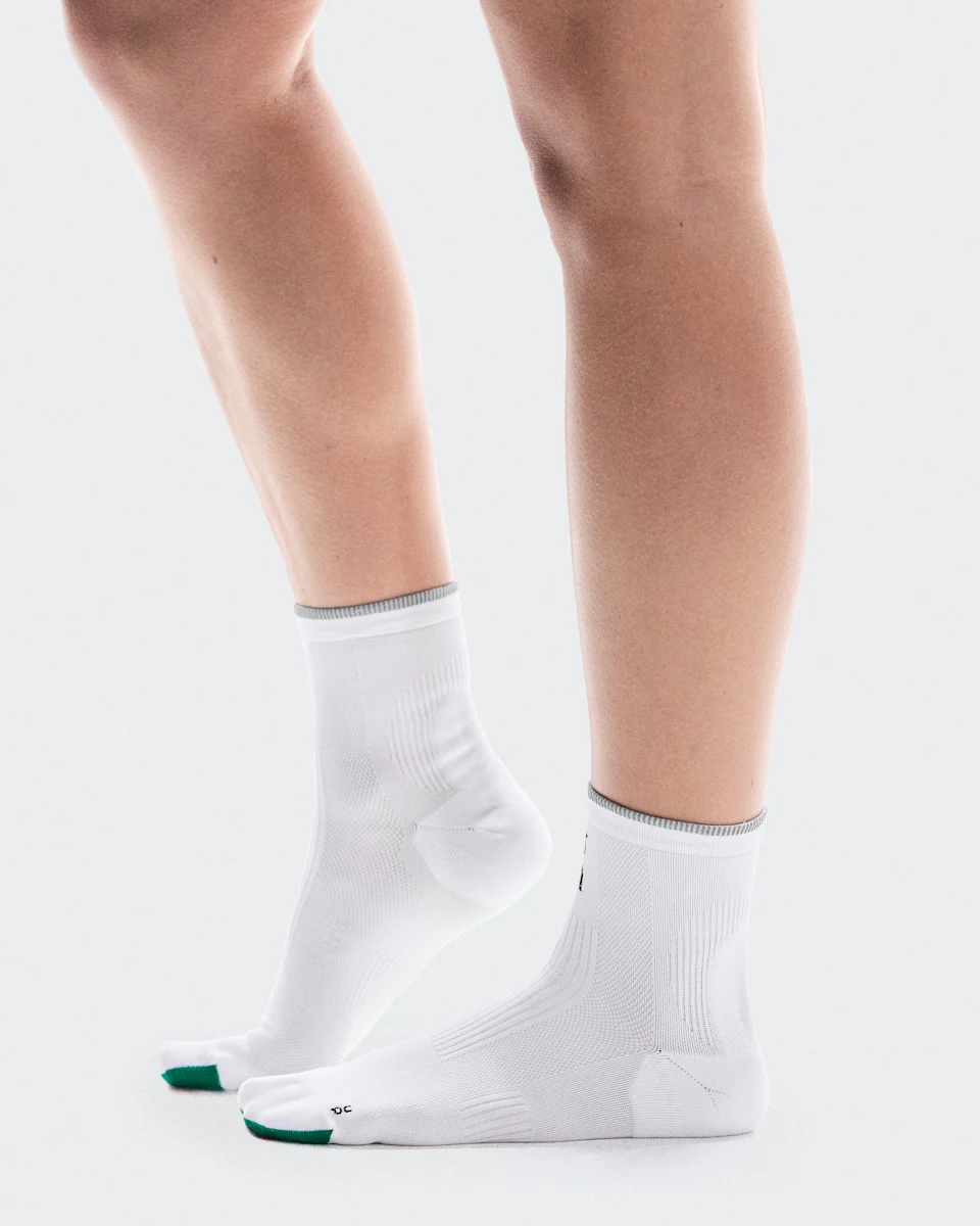 On Elite Run Sock Mid White & Ivory 