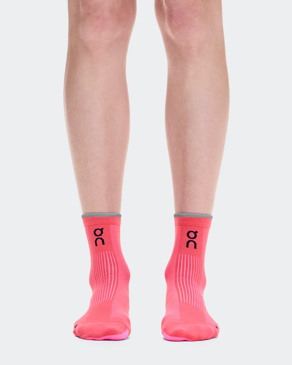 On Elite Run Sock Mid Camellia & Azalea