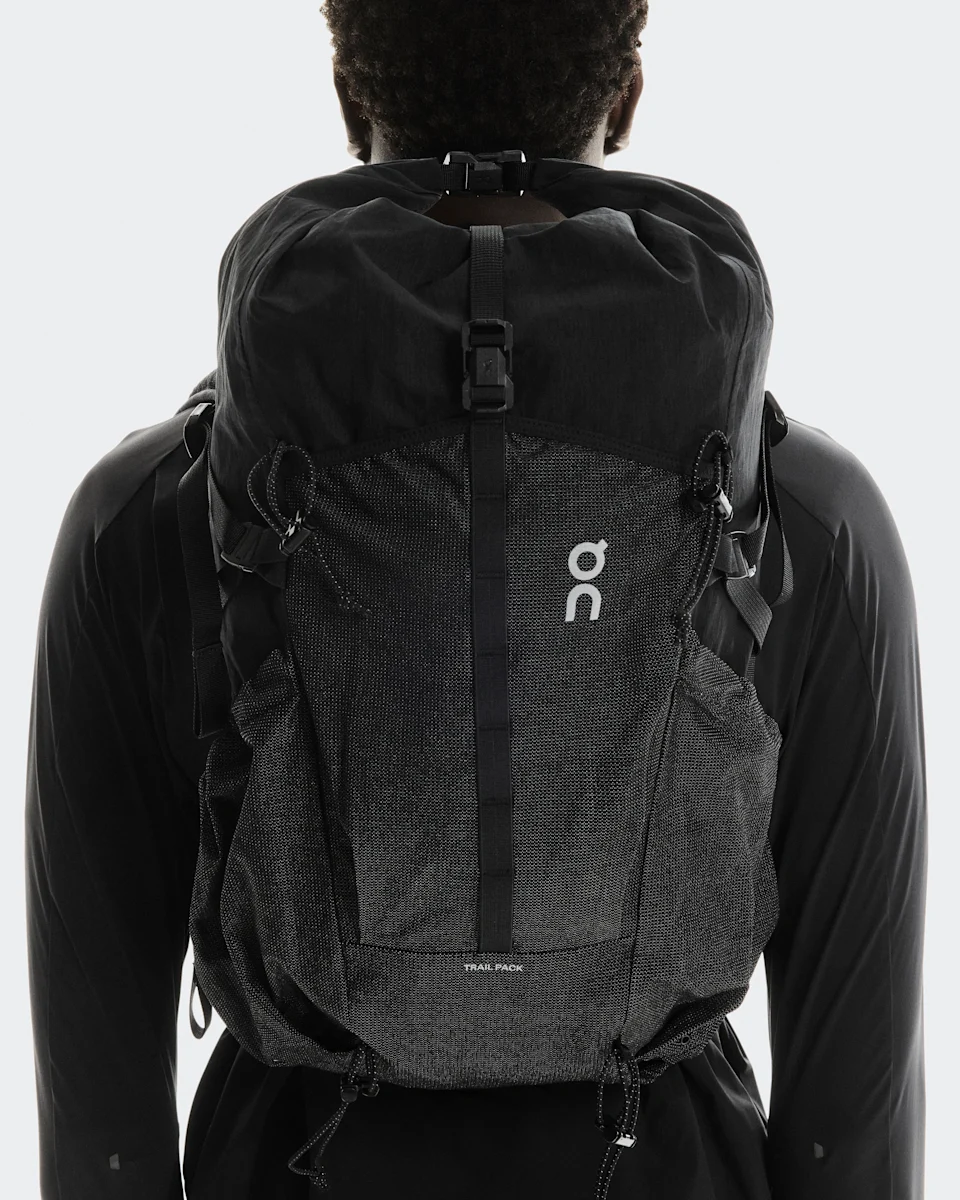 On Trail Pack 20L Black