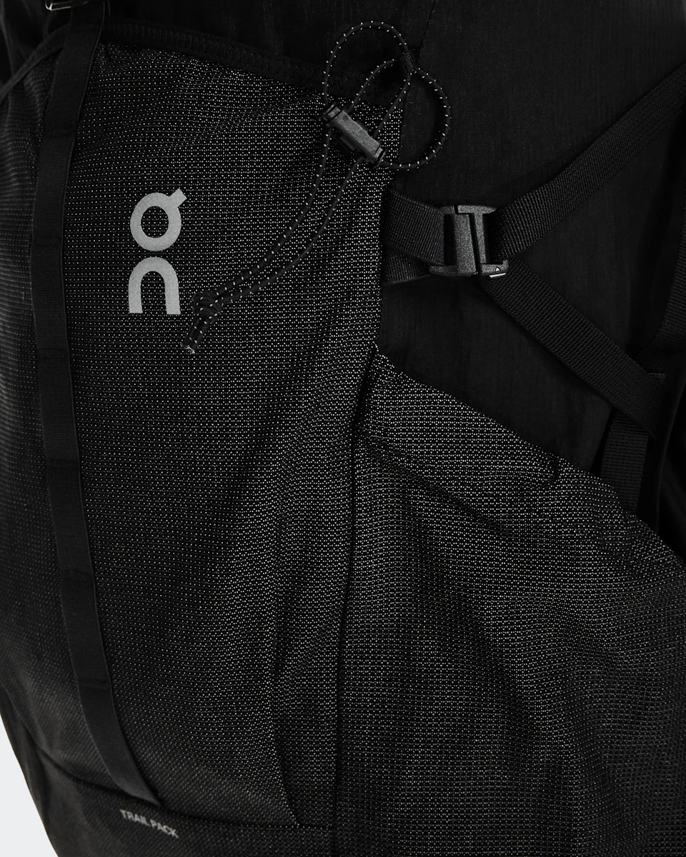 On Trail Pack 20L Black