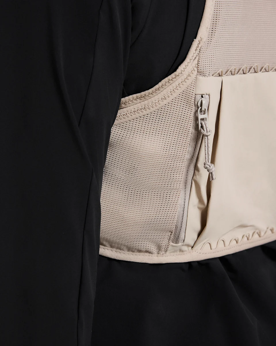 On Ultra Vest Pro Fog 