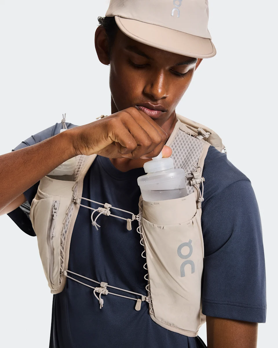 On Ultra Vest Pro Fog 