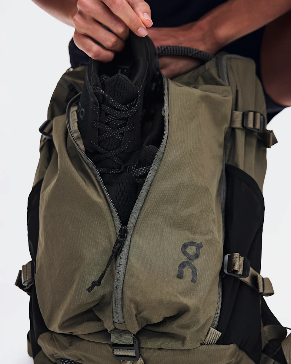 On Speed Pack 30L Olive & Black 