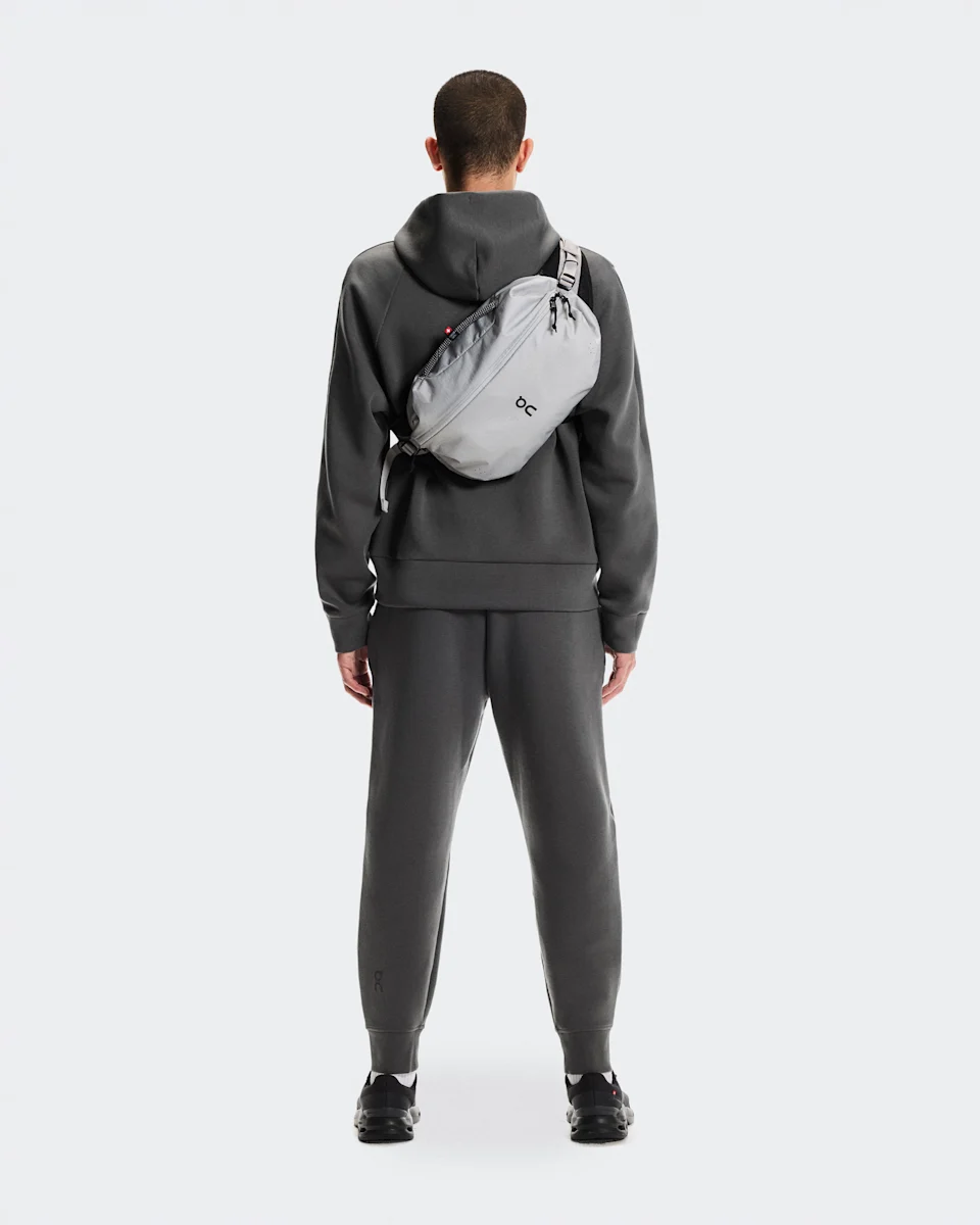 On Sling Pack 9L Glacier & Black
