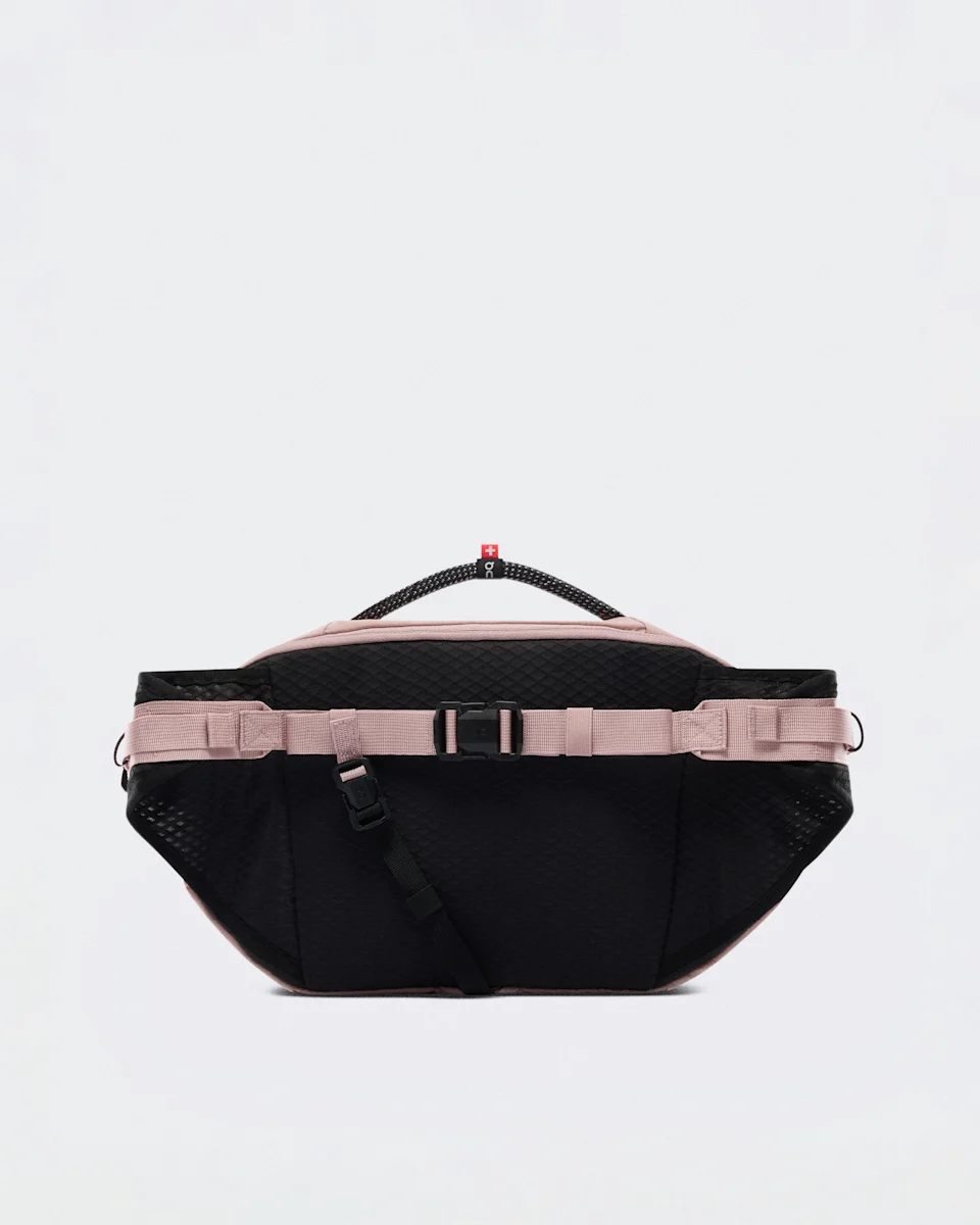 On Sling Pack 9L Biscuit & Black 