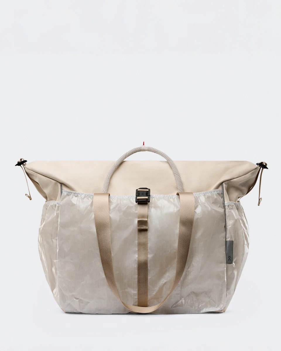 On Court Pack 40L Sesame & White Unissex – Prática de tênis, viagens