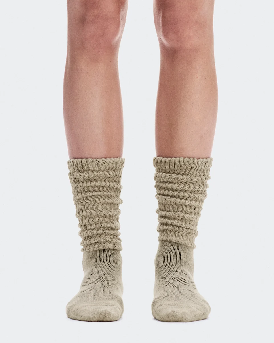 On Slouchy Socks FKA Tonoko Unissex – Uso diário