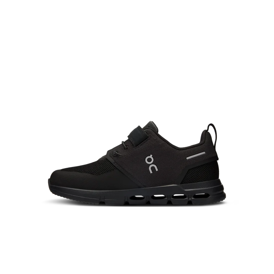 On Cloud Play All Black 
