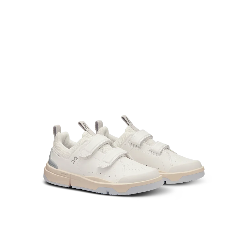 On THE ROGER Kids White & Glacier 