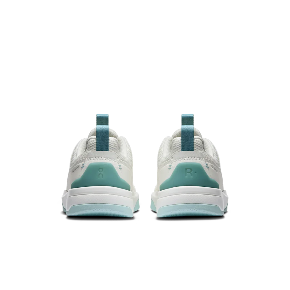 On THE ROGER Kids Ivory & Wash 