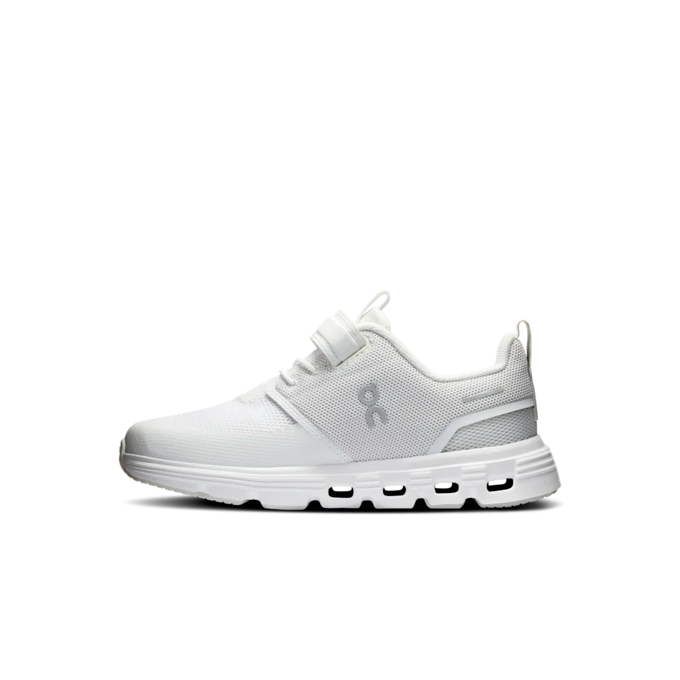 On Cloud Play 2 White & White 