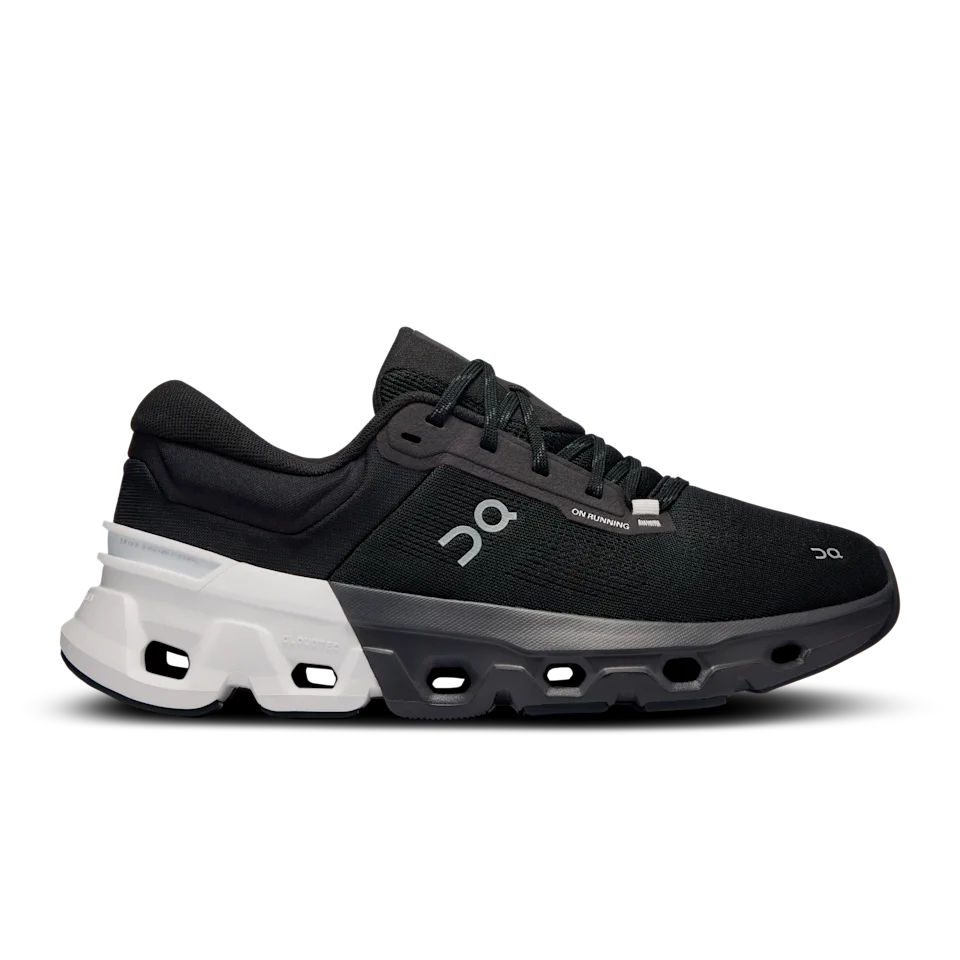On Cloudflyer 5 Black & White Masculino