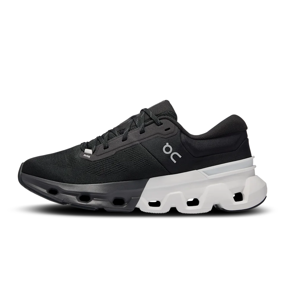 On Cloudflyer 5 Black & White Masculino