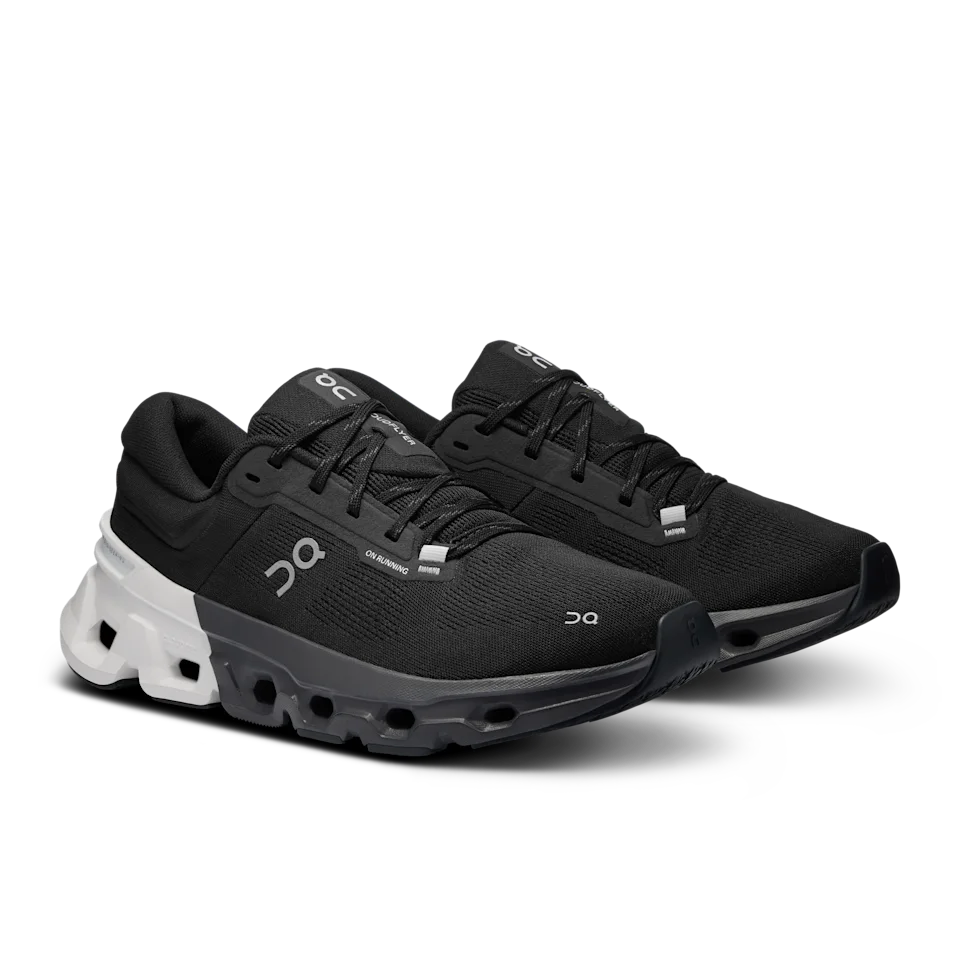 On Cloudflyer 5 Black & White Masculino