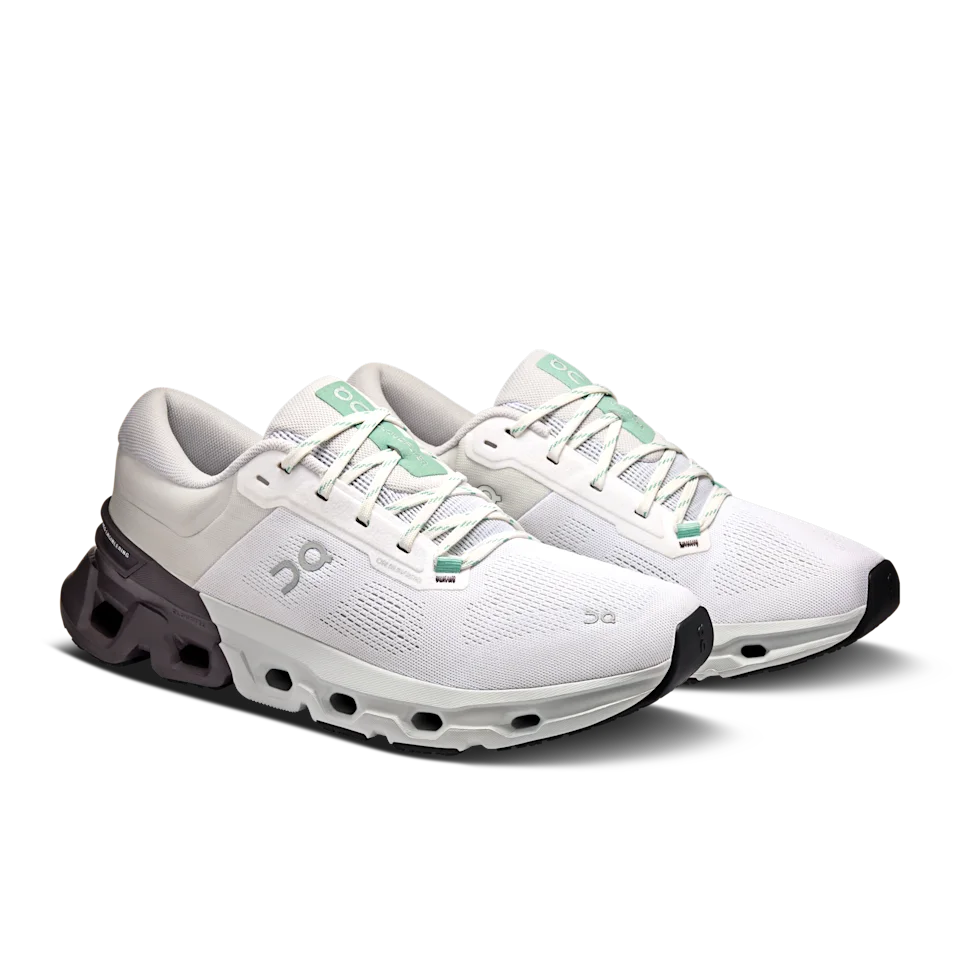On Cloudflyer 5 White & Pebble Masculino