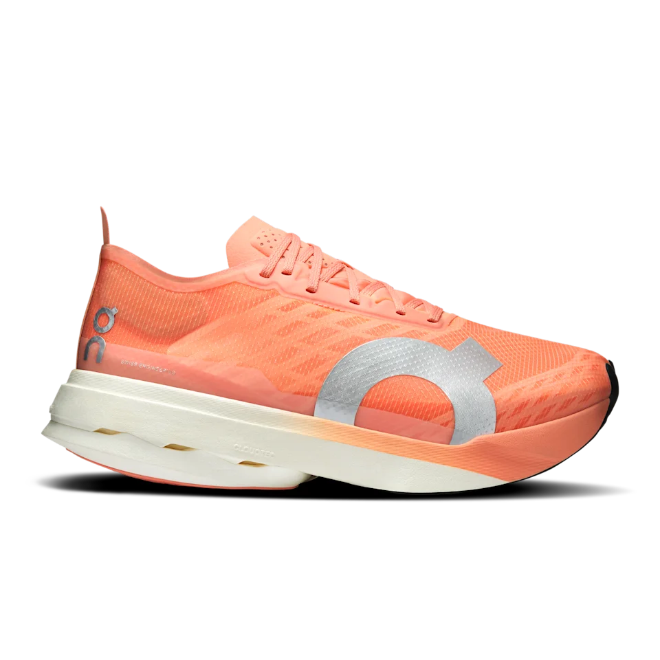 On Cloudboom Strike Sunstone & White Masculino