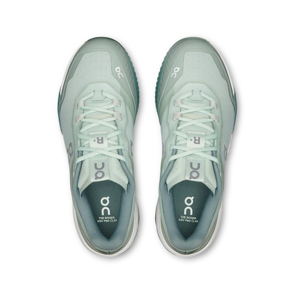 On THE ROGER Advantage Pro Clay Mineral & Linen Masculino
