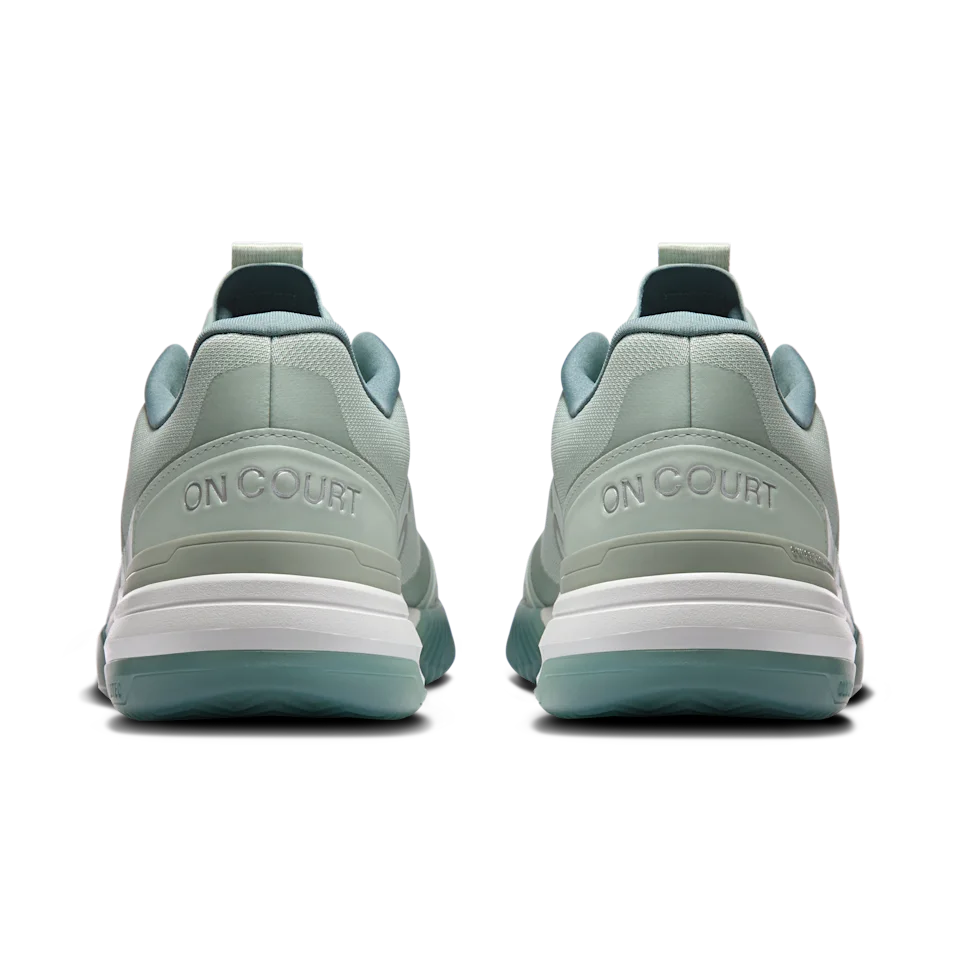 On THE ROGER Advantage Pro Clay Mineral & Linen Masculino