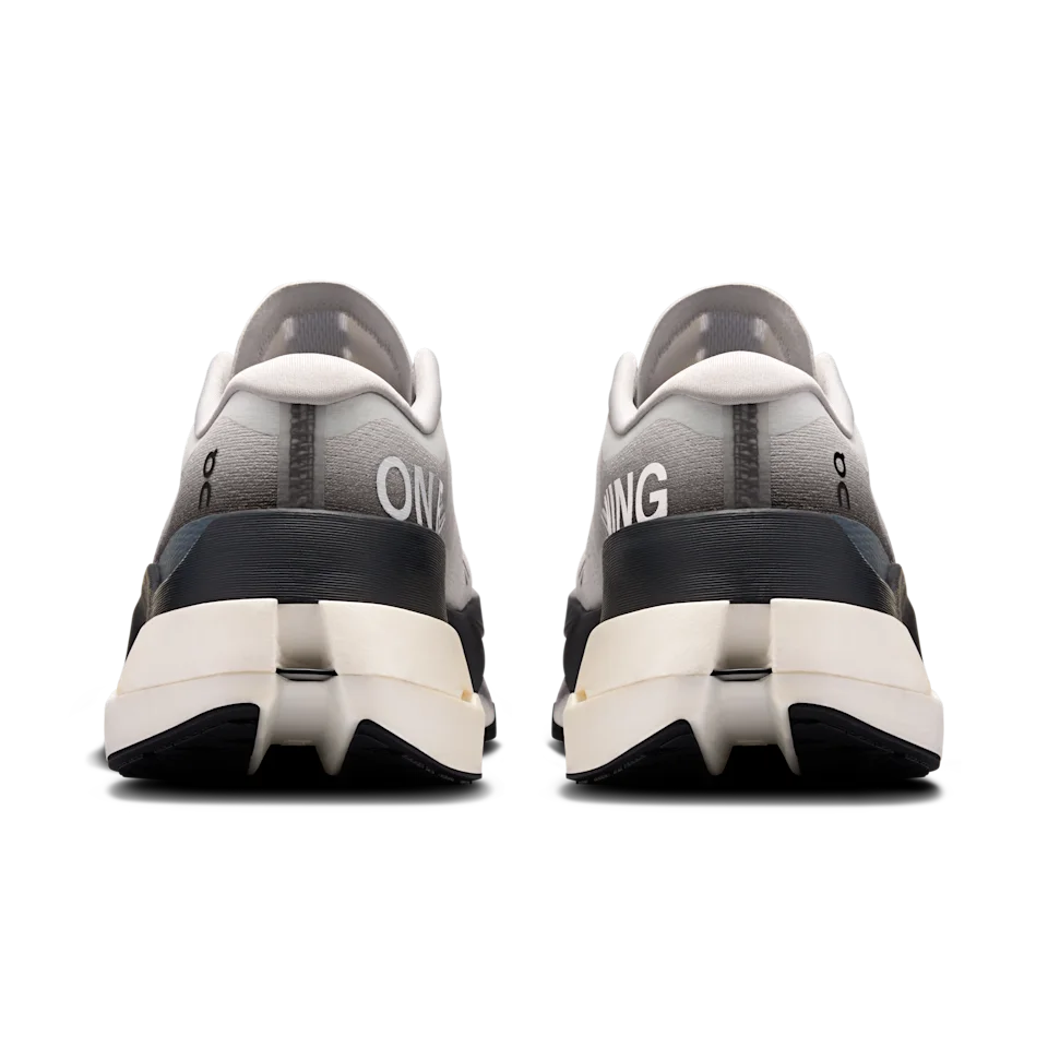 On Cloudboom Max White & Black Masculino
