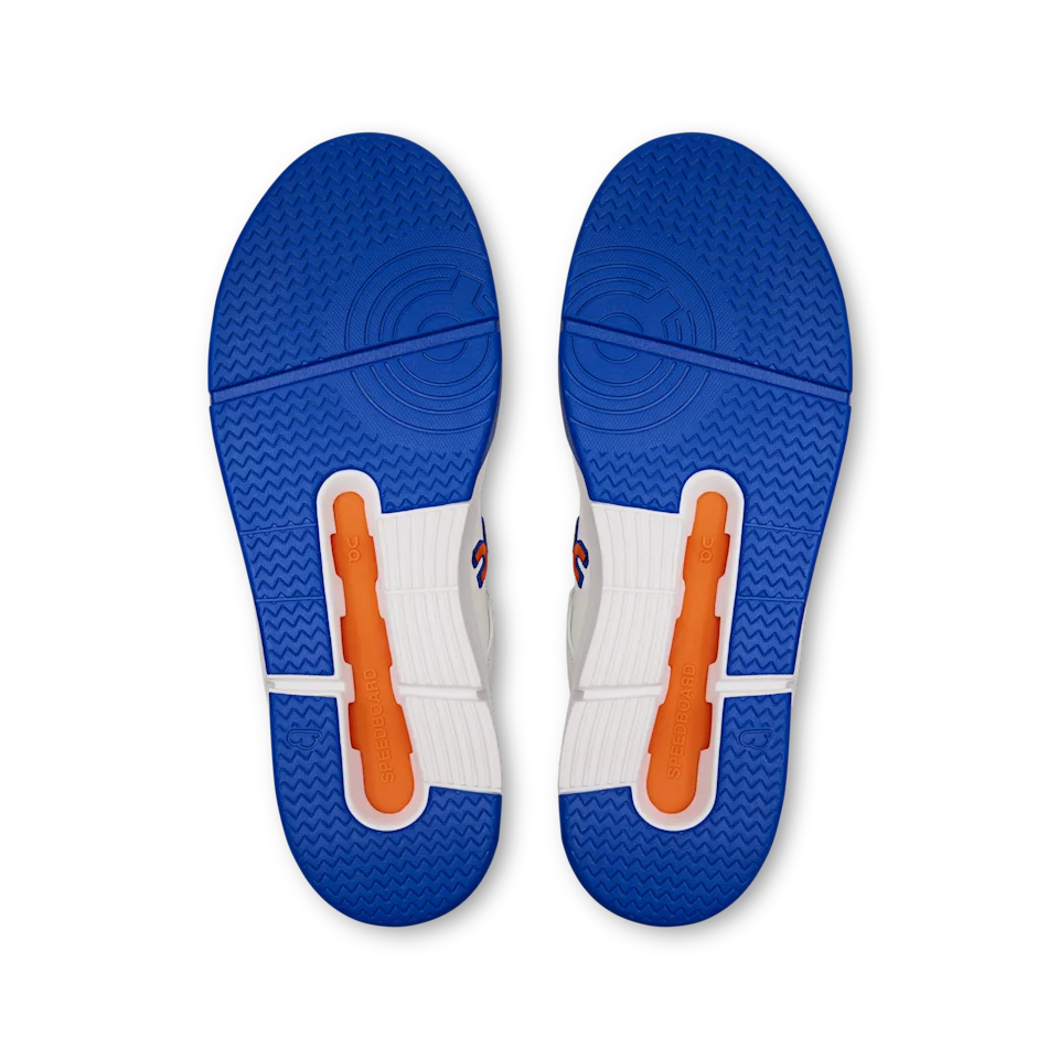 On THE ROGER Clubhouse Varsity White & Indigo Masculino