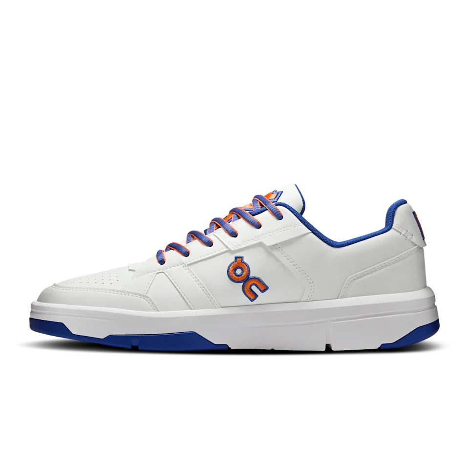 On THE ROGER Clubhouse Varsity White & Indigo Masculino
