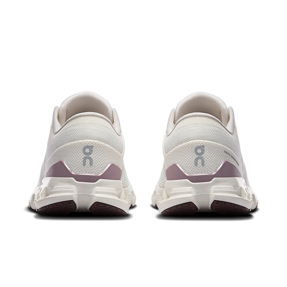 On Cloud X 4 Ivory & Heron Feminino