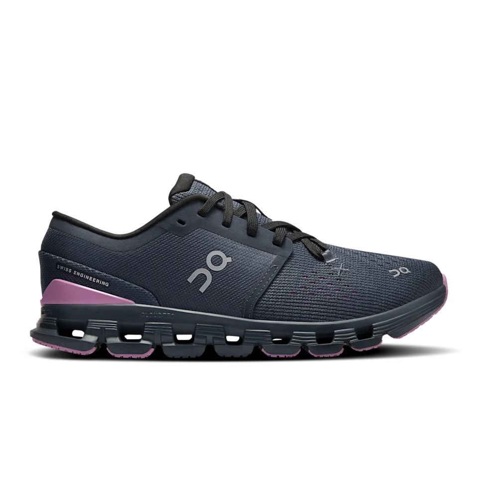 On Cloud X 4 Navy & Sakura Feminino