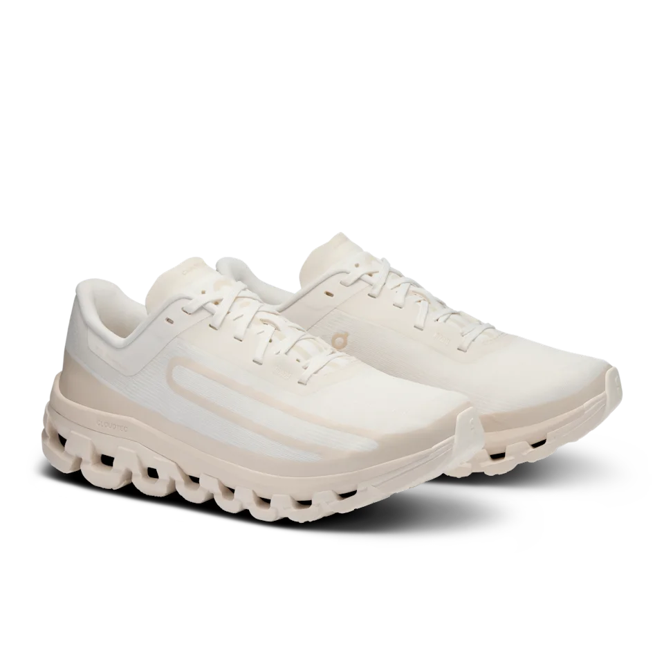 On Cloudflow 4 IKON White & Moon Feminino