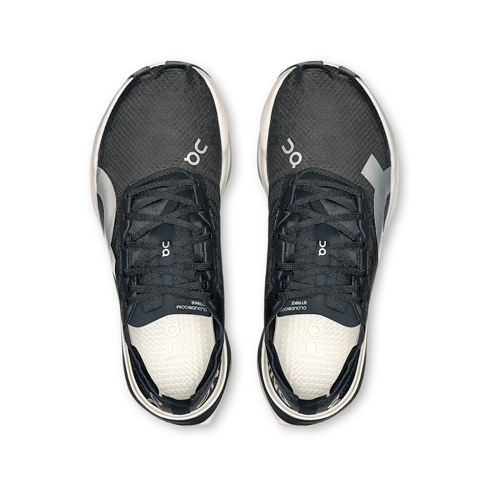 On Cloudboom Strike Black & White Feminino