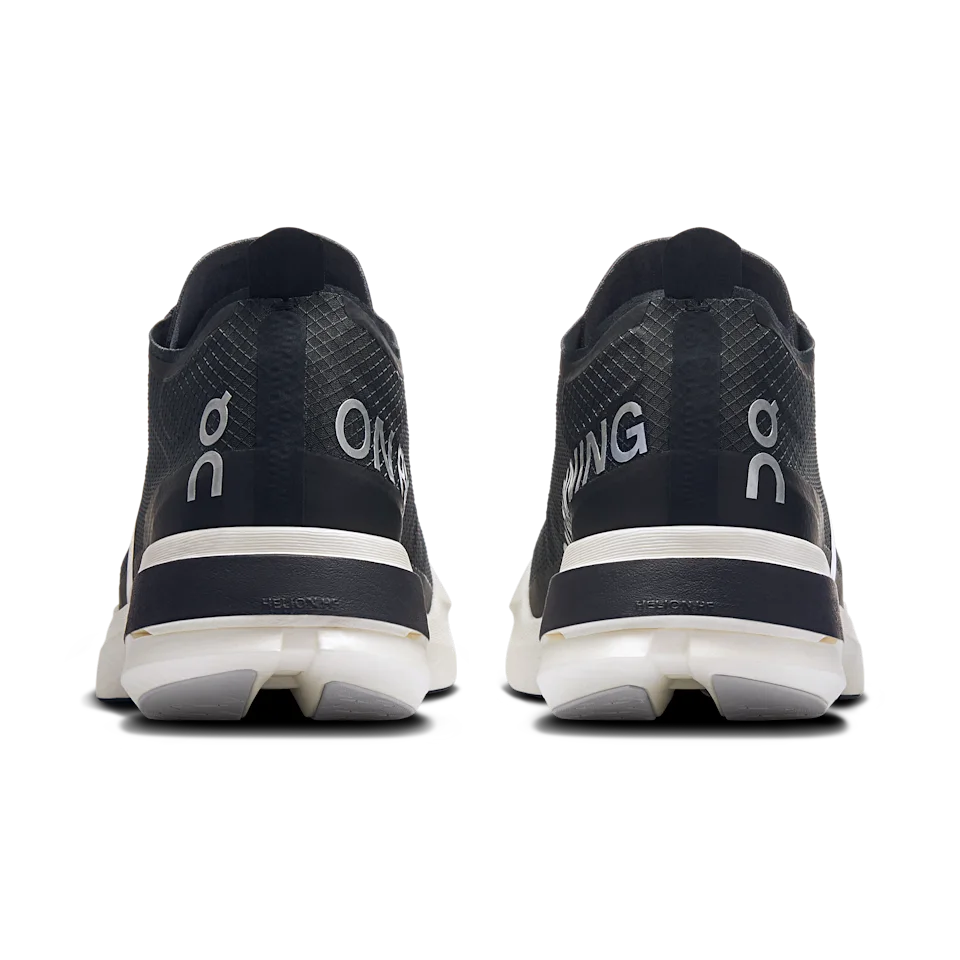 On Cloudboom Strike Black & White Feminino